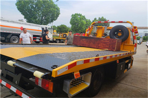 阜城附近拖车电话号码服务